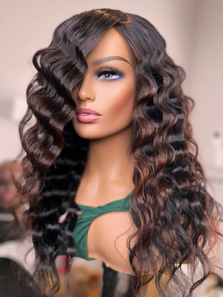 Posh curved Highlighted